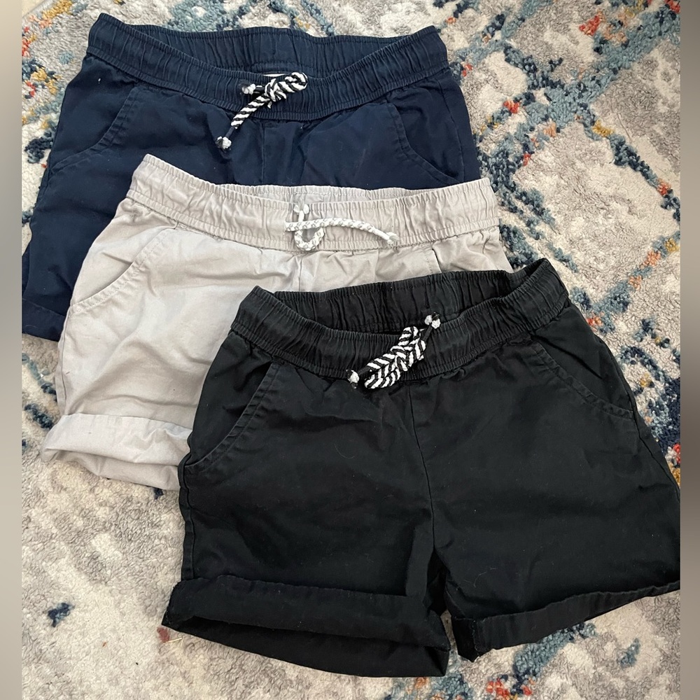 3 pairs of shorts navy blue, grey and black all cat and jack size 7/8